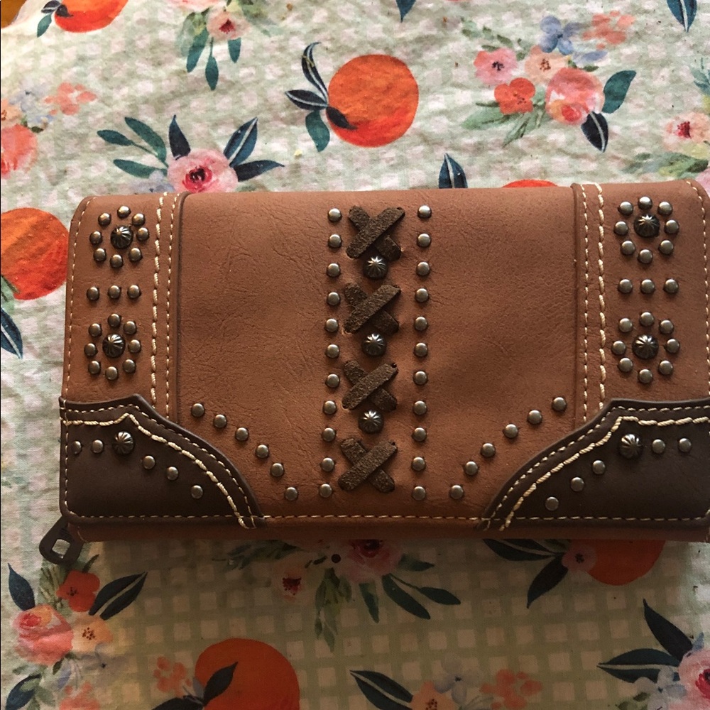 Brown Studded Women's Wallet - Rustic Western Style Montana West new without tag